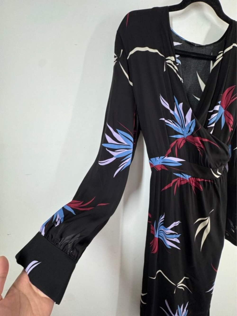 YAYA Wrap Midi Dress Black Floral Long Sleeve Size 44 Boho Casual Chic Vacation - Picture 5 of 15
